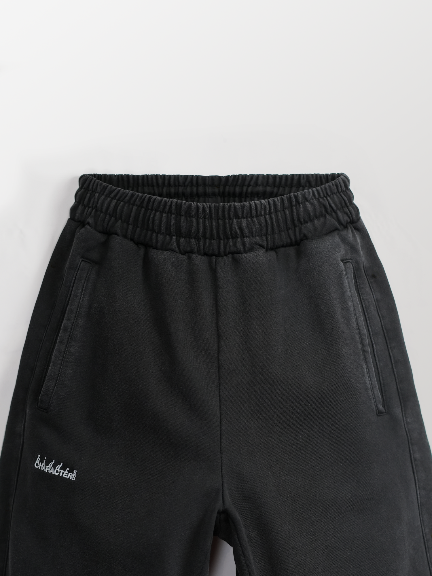 DART SWEAT PANTS [RINSED BLACK]